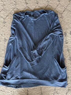 Cozy Long-Sleeve Tunic Top in Heathered Navy